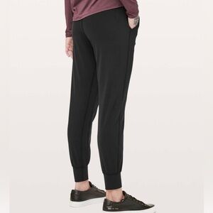 lululemon align jogger in size 14- black
